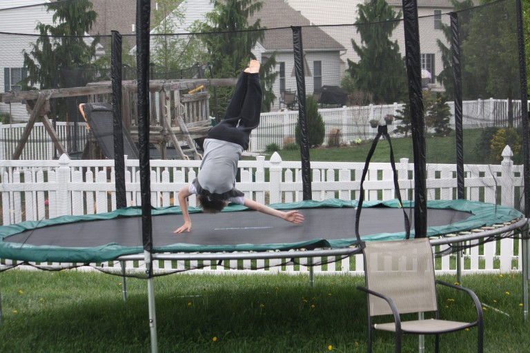 Easy Moves to Learn on a Trampoline Trampolinify